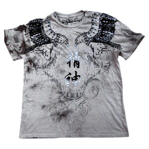 ❤️Y2K‎ Key closet falcon studded t-shirt SZ L